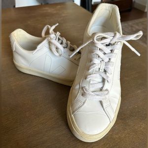 Veja Women’s Esplar Sneaker